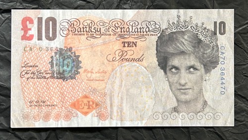 Banksy faced tenner - banksy,