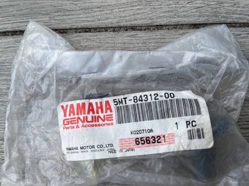 Yamaha holder socket - yamaha,