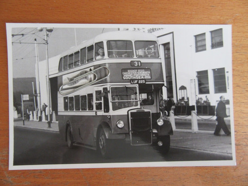 Southdown bus reg - luf, 225