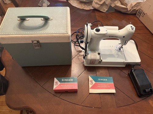 Singer 221k featherweight - singer,