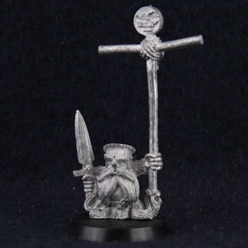 Dwarf standard bearer command - bearer,