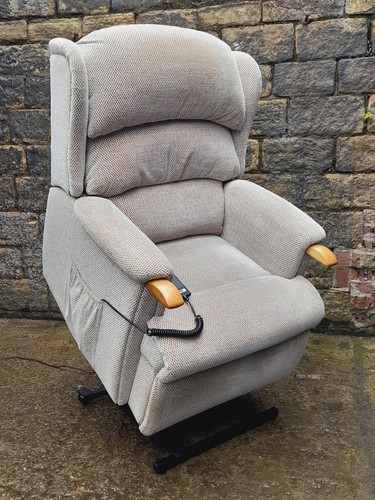 Hsl aysgarth rise recliner - aysgarth, &