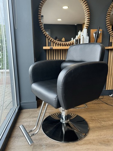 Black leather salon - x6, chairs
