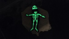 A S Puppets Skeleton hand puppet luminous in dark -Halloween 16" high - Scary