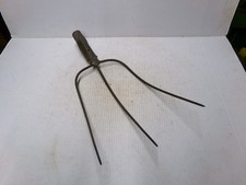 Vintage Rustic Metal 3 Tine