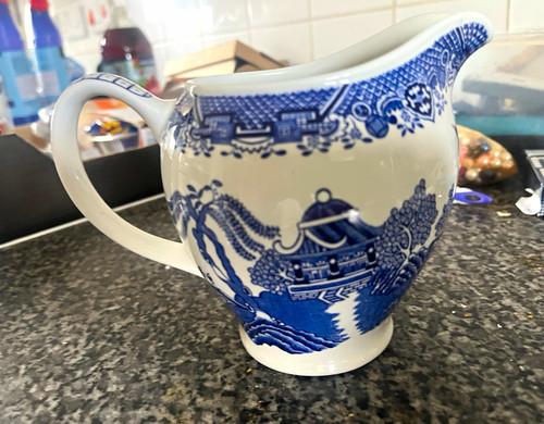 Willow pattern blue white - blue,