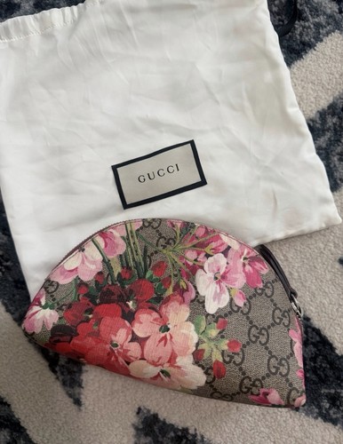 Gucci supreme monogram - gg,