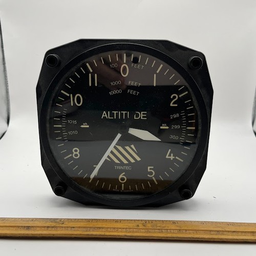 Aircraft altimeter style clock - aircraft, altimeter-style