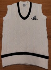 Allez White Cable Knit Cricket