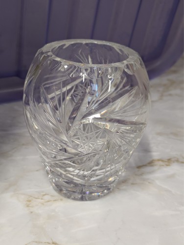 Vintage quality pinwheel cut