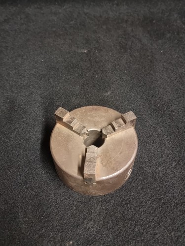 The crown chuck lathe jaw - chuck,