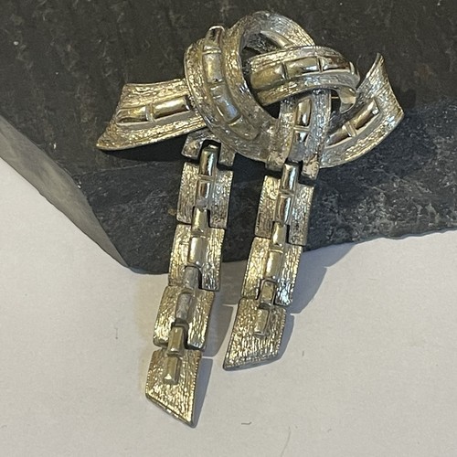 Vtg jewelcraft brooch - jewelcraft, tassled