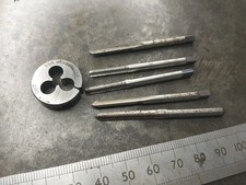 4 Ba Tap Hss Split Die & Taps