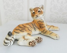 COUNTRY ARTISTS TIGER CUB