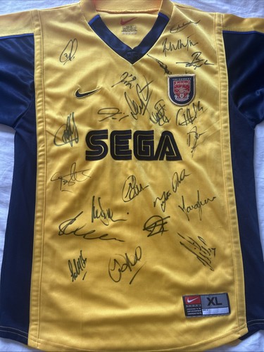 Signed arsenal shirt - arsenal,