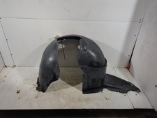 Volkswagen Passat B7 Dsg 2010-2014 Inner arch Liner front Passenger Side P68