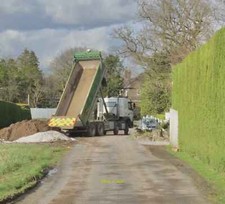Photo 6x4 A good tipper! Wilmslow Near Oak Hollow, Prestbury Road c2022