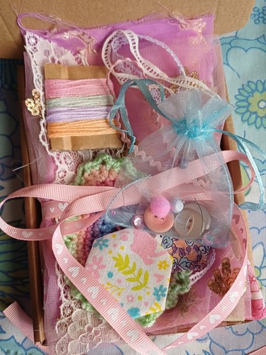 Pastel slow stitching junk - slow, /junk