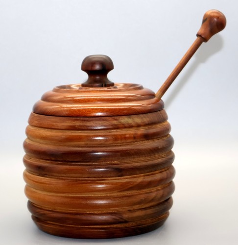 Beautiful large treen beehive - treen,