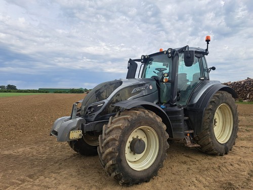 Valtra t174 active tractor - active,