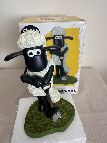 Official shaun the sheep - shaun,