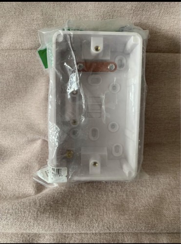 Double twin 25mm white surface - twin,