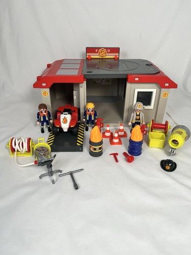 Playmobil fire station - fire,