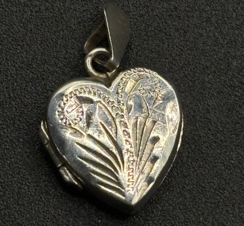 Hallmarked birmingham 1992 - js,