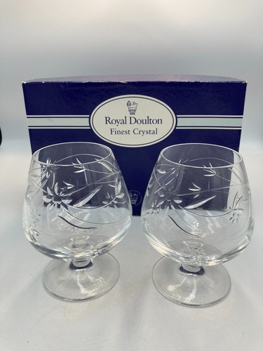 Pair royal doulton - of,