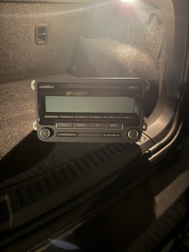 Volkswagen 2011 radio - volkswagen,