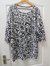 Susan Graver Ruffle Tunic Top 2XL Black White Frill Stretch Occasion Plus Smart