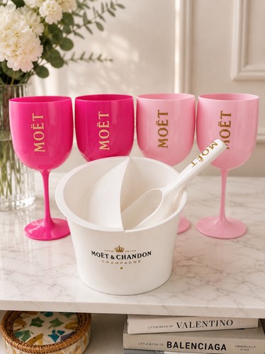 Moët chandon champagne - &,