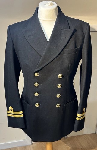 Royal navy officers 1 - no,