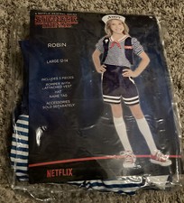 STRANGER THINGS ROBIN Scoops