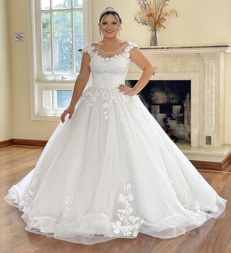 Plus size wedding - size, dresses