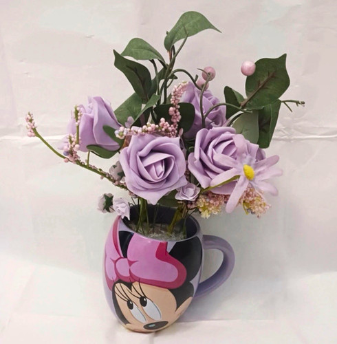 Disney minnie mouse - minnie, "sweetie"