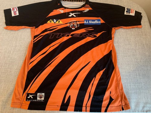 Castleford tigers training tee - tigers,