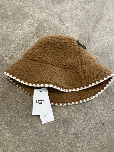 Ugg hat size m - ugg,