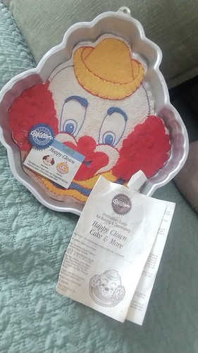 Wilton cake tin korea 1989 - tin,