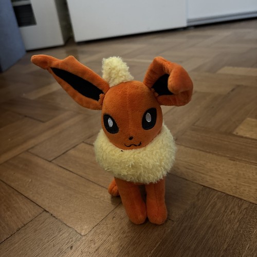 Pokemon flareon 20cm plush - flareon, toy