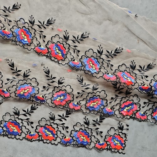 Pieces floral embroidered - pieces, of