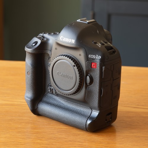 Canon eos mk i - canon,