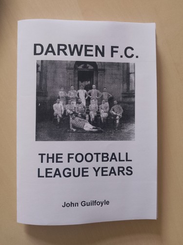 Darwen the football - fc,