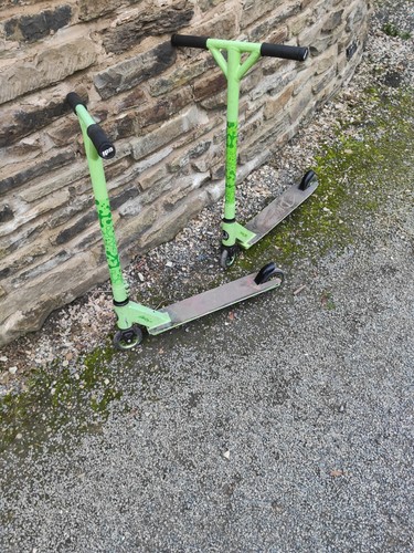 Mongoose scooter