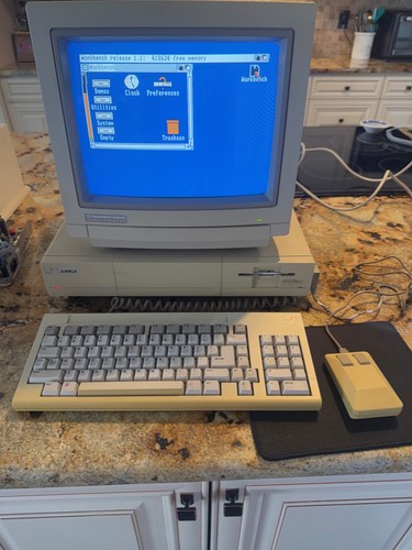Commodore amiga 1000 personal - commodore,