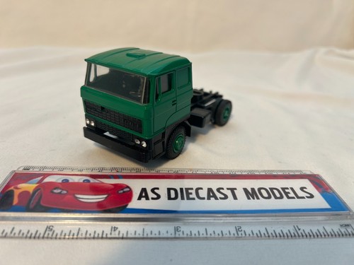 Corgi modern truck - corgi,