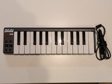 Akai LPK25 Laptop Performance