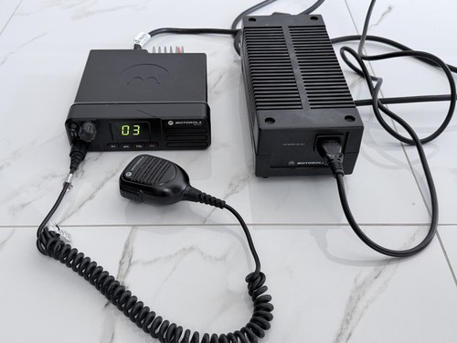 Motorola dm4400e dmr mobile - motorola,