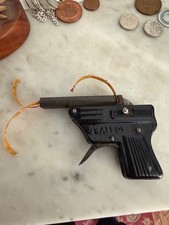 Vintage 1950’s Swallow Tin