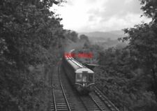 PHOTO  2 X 3 CAR SUBURBAN DMU